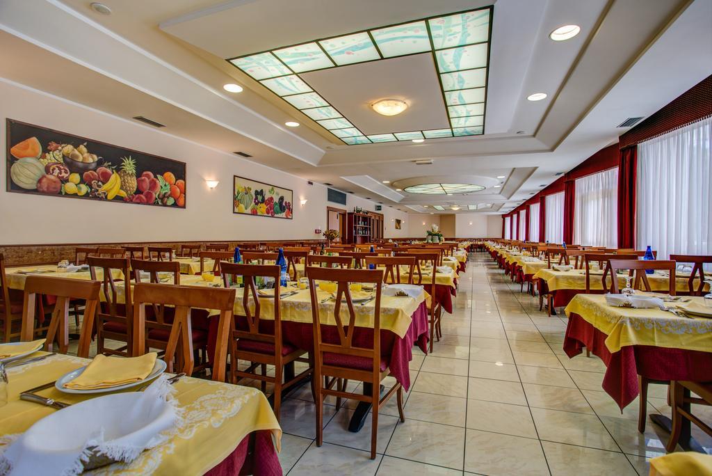 Hotel San Giorgio Milano Marittima Exteriör bild