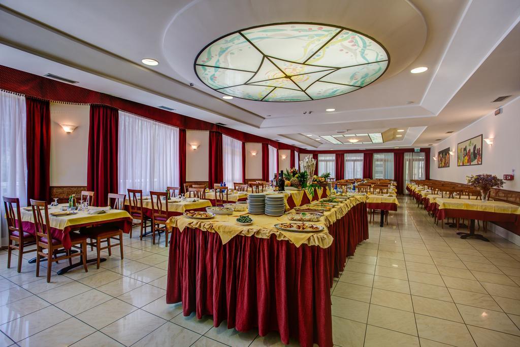 Hotel San Giorgio Milano Marittima Exteriör bild