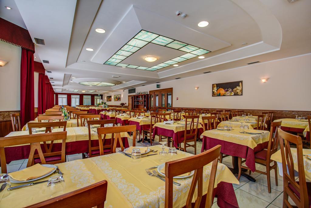 Hotel San Giorgio Milano Marittima Exteriör bild