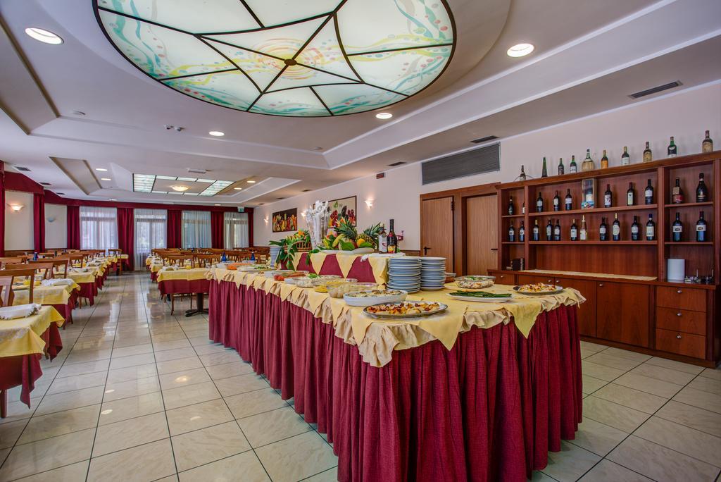 Hotel San Giorgio Milano Marittima Exteriör bild