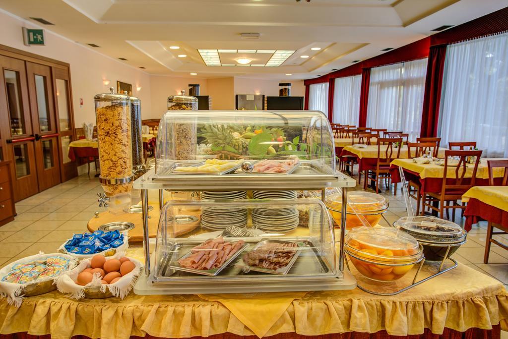 Hotel San Giorgio Milano Marittima Exteriör bild