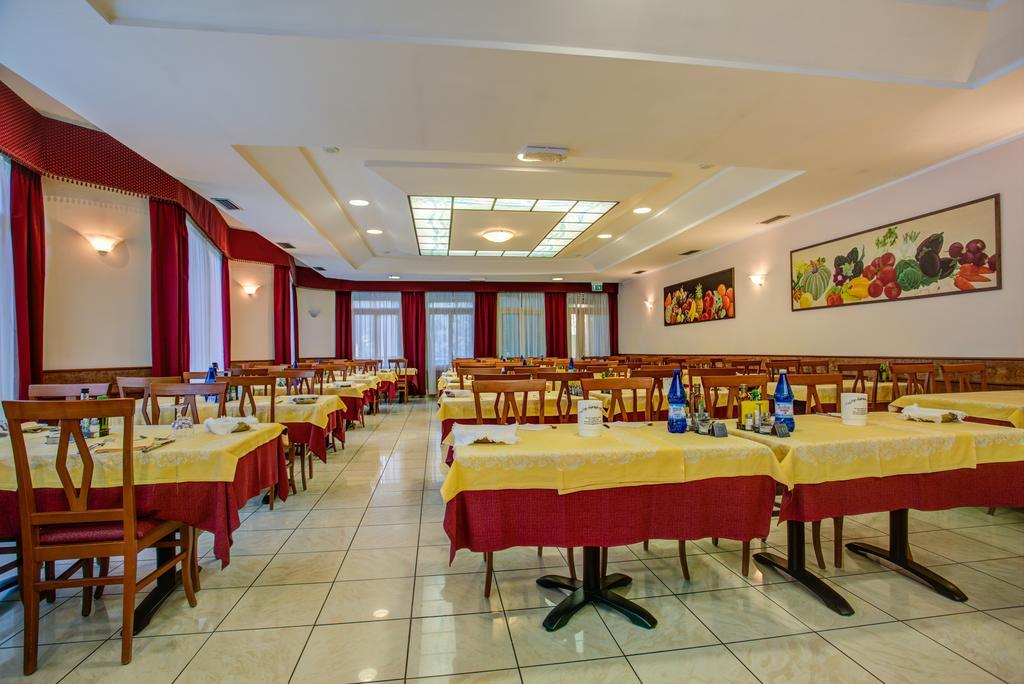 Hotel San Giorgio Milano Marittima Exteriör bild