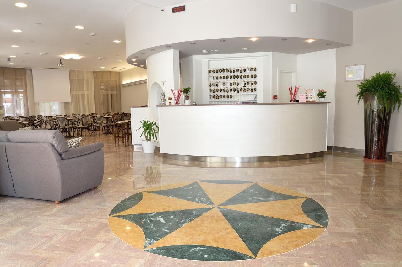 Hotel San Giorgio Milano Marittima Exteriör bild