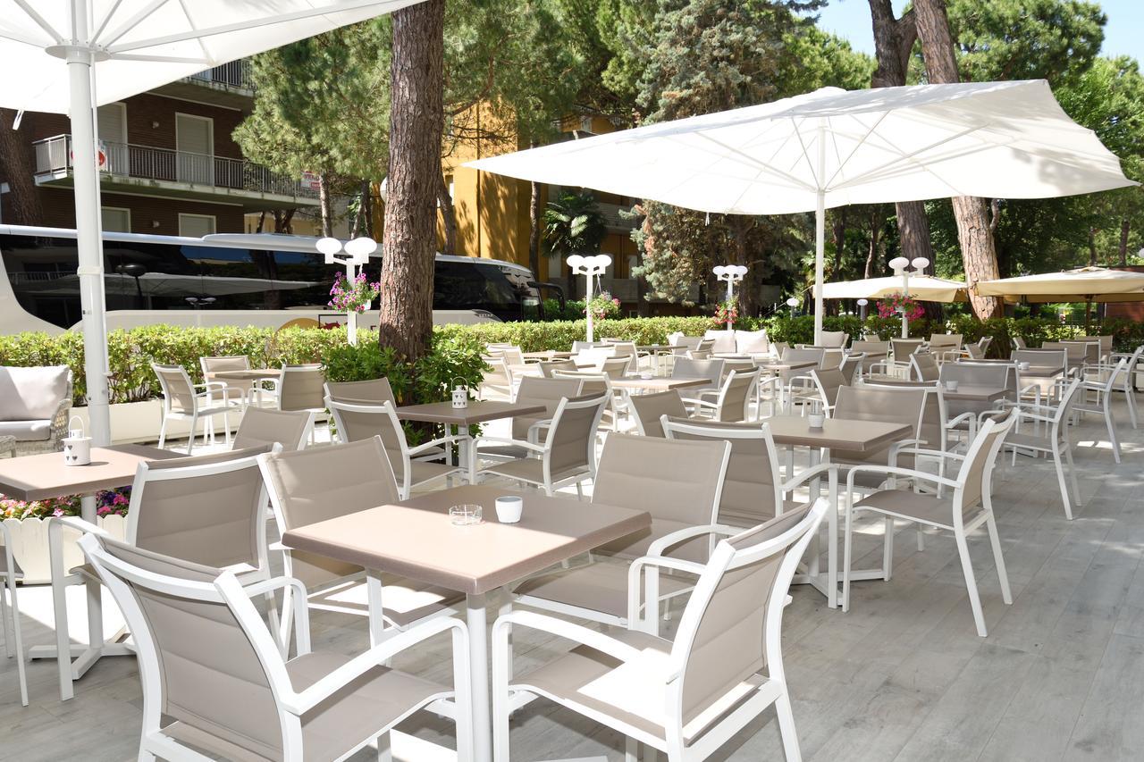 Hotel San Giorgio Milano Marittima Exteriör bild